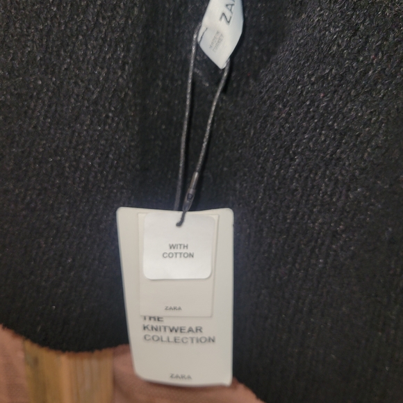 Zara Black Knit Halter - Picture 2 of 4